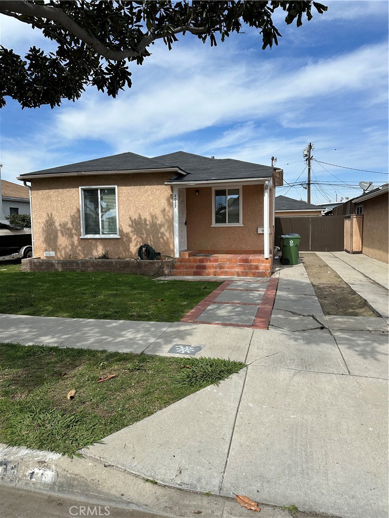 4027 W 159th Street Property Photo