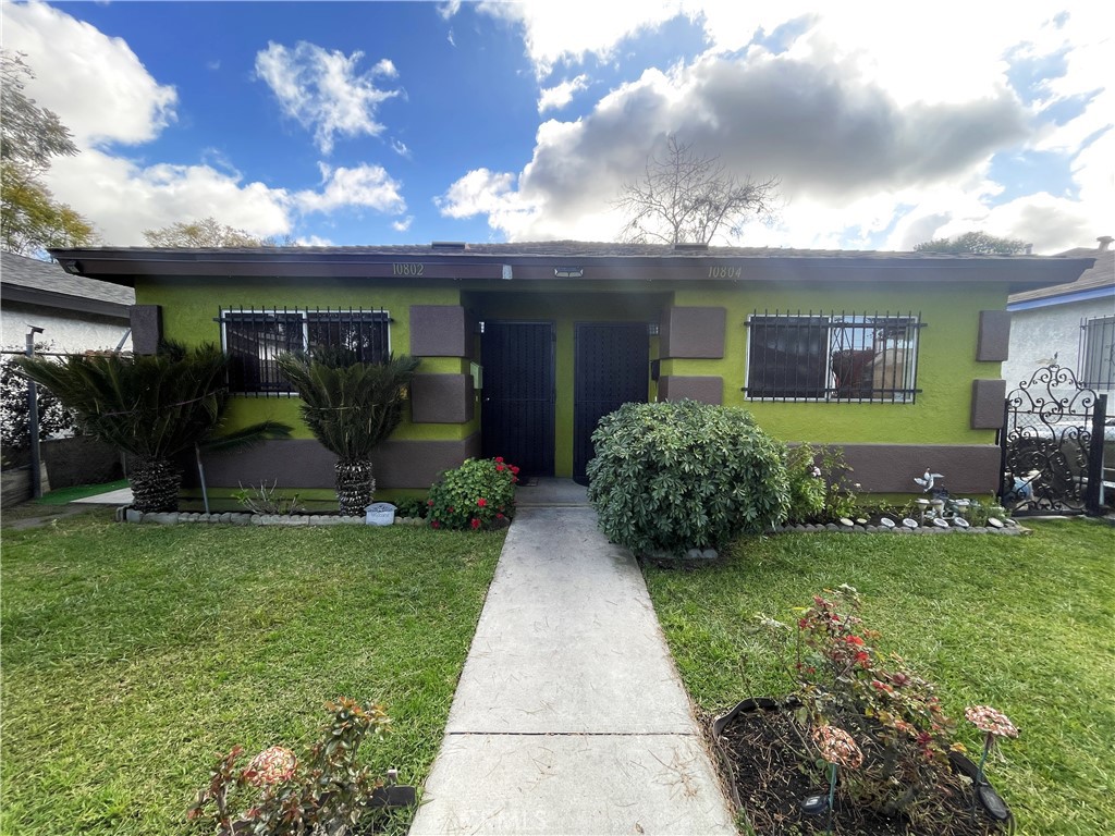 10802 Grape Street Property Photo