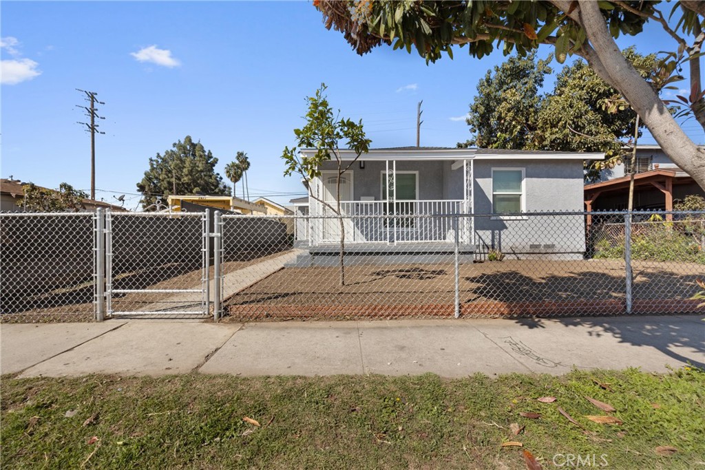 8471 W Hooper Avenue Property Photo