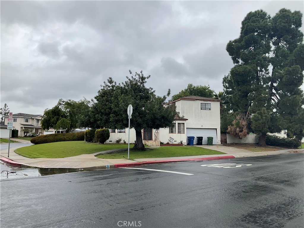 8855 Lilienthal Avenue Property Photo