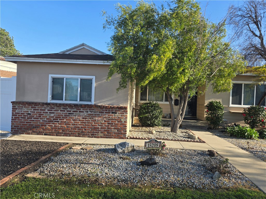 120 South Gardena Real Estate Listings Main Image