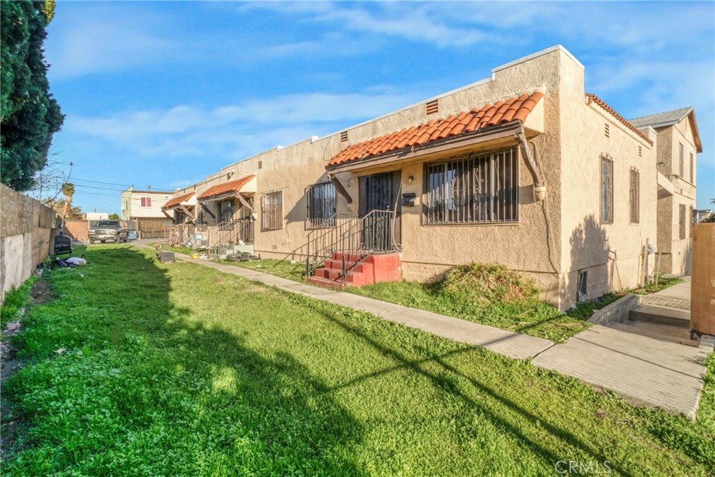 11143 Van Buren Ave Property Photo