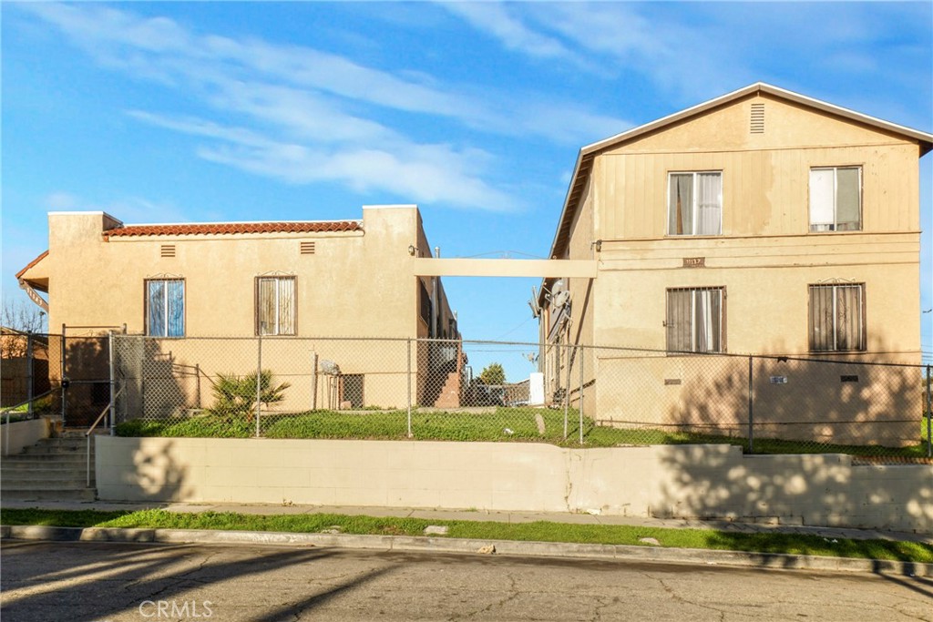 11139 Van Buren Ave Property Photo 2