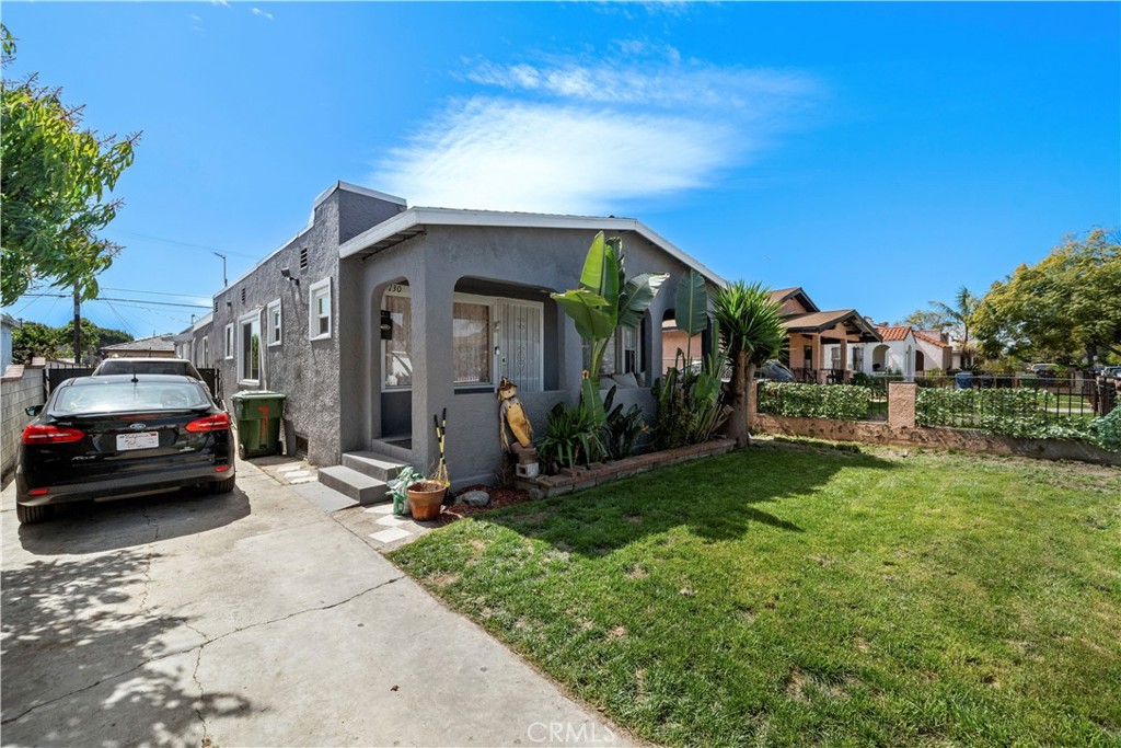 730 E 89th Street Property Photo
