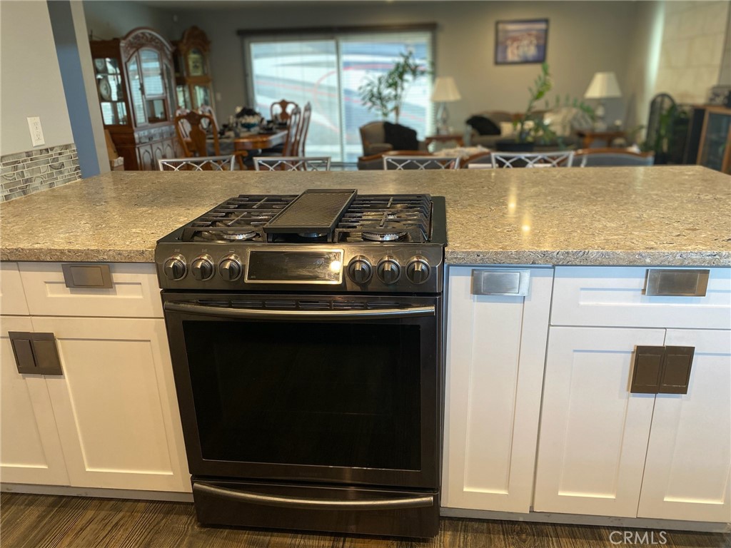 879 E Turmont Street Property Photo 4