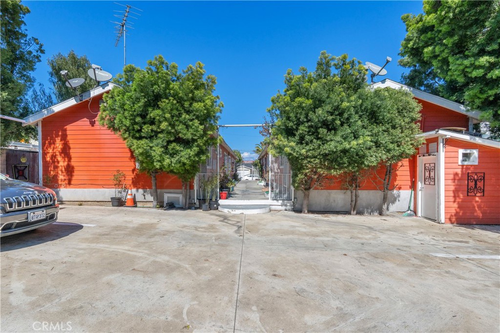 359 W Amar Street Property Photo