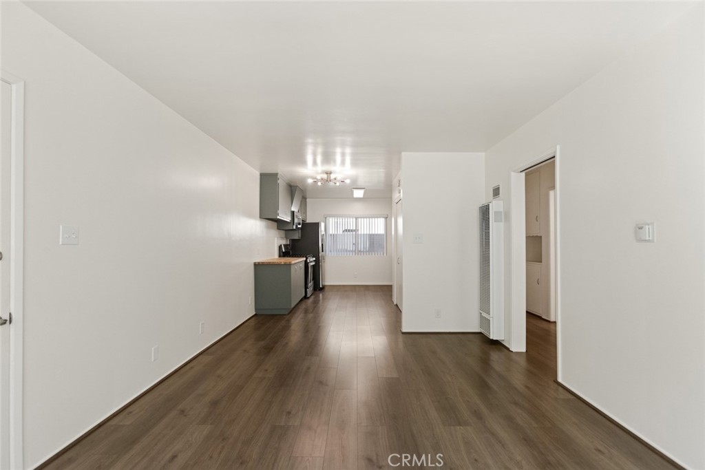 740 W 27th Street 1 Property Photo 13