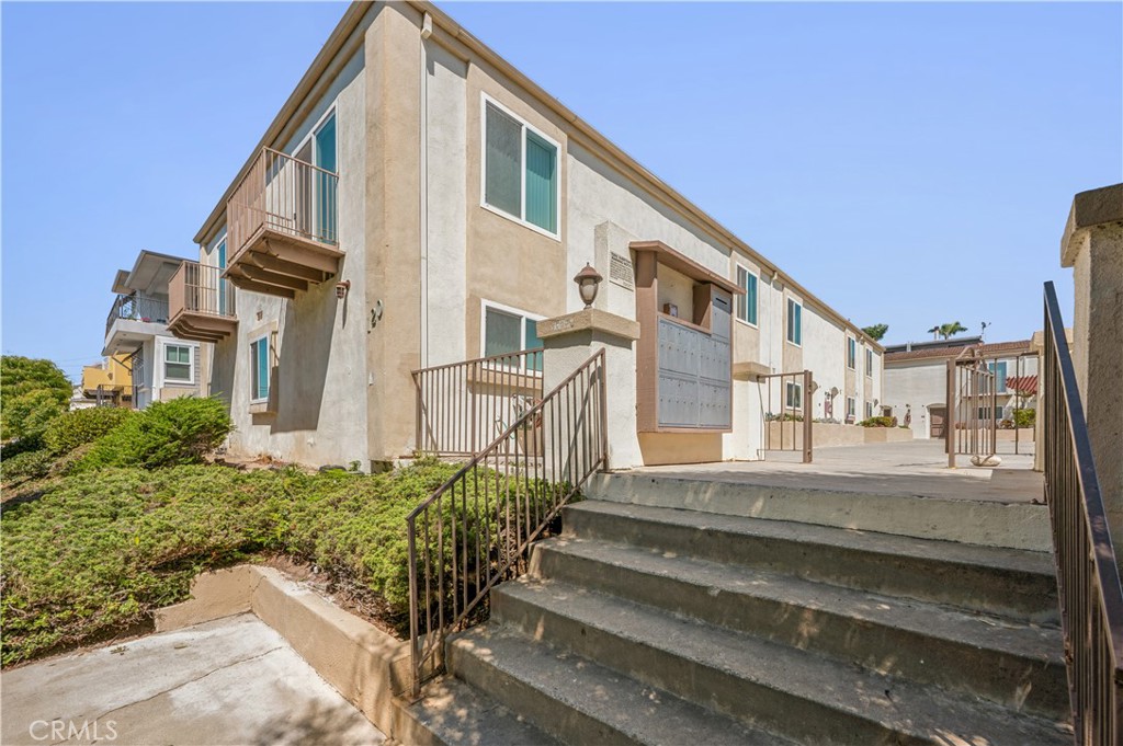 120 S Francisca Avenue 5 Property Photo