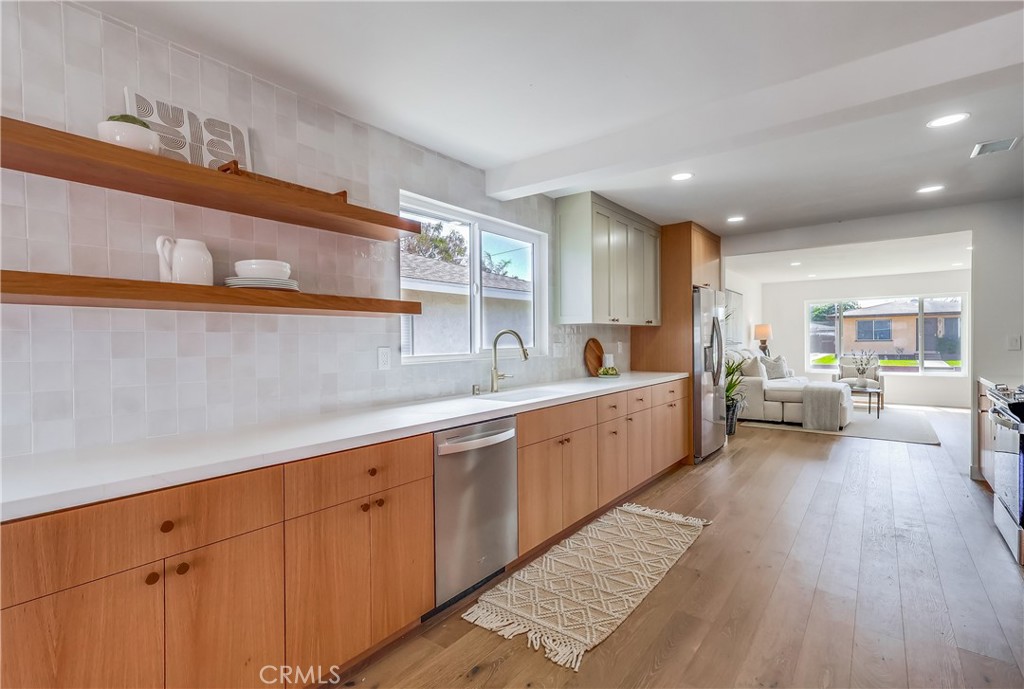 5039 W 135th Street Property Photo 1