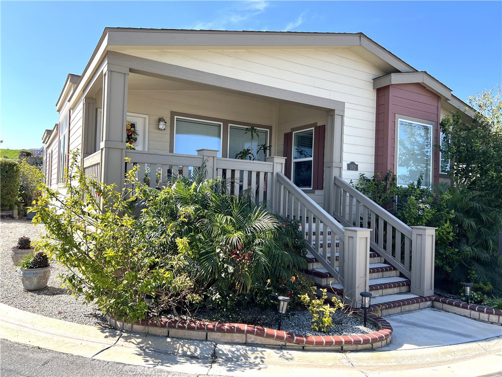 125 Walteria Real Estate Listings Main Image