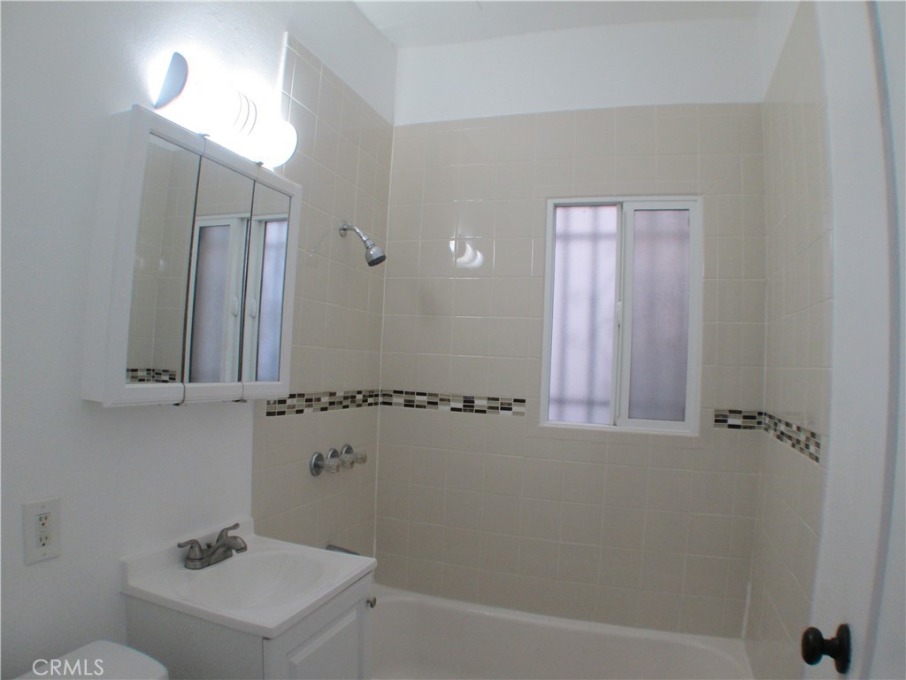 334 W 5th Street Property Photo 12