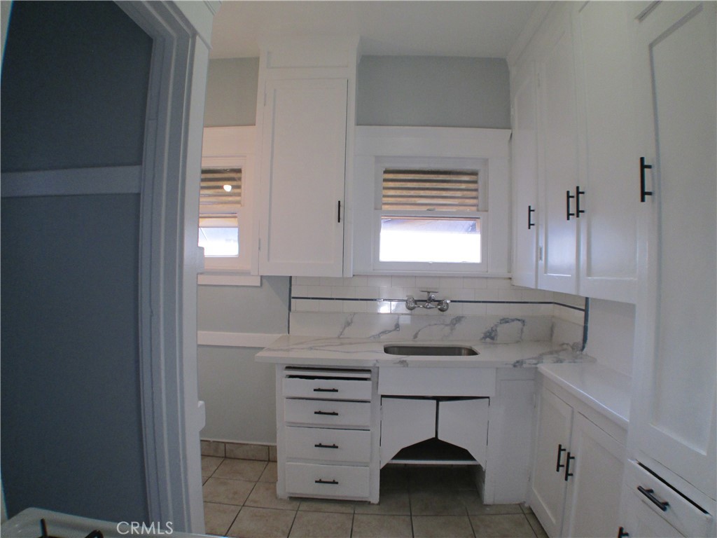 334 W 5th Street Property Photo 18