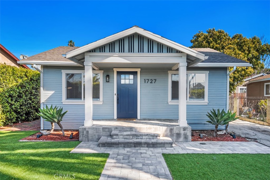 1727 W 59th Place Property Photo 1