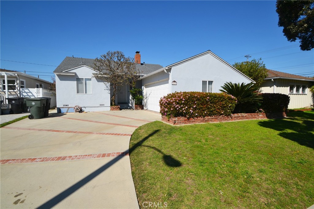 3119 W 180th Street Property Photo