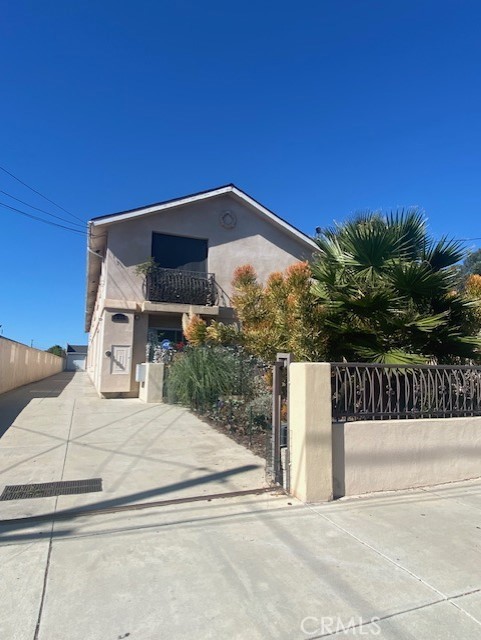 22421 Denker Avenue 3 Property Photo