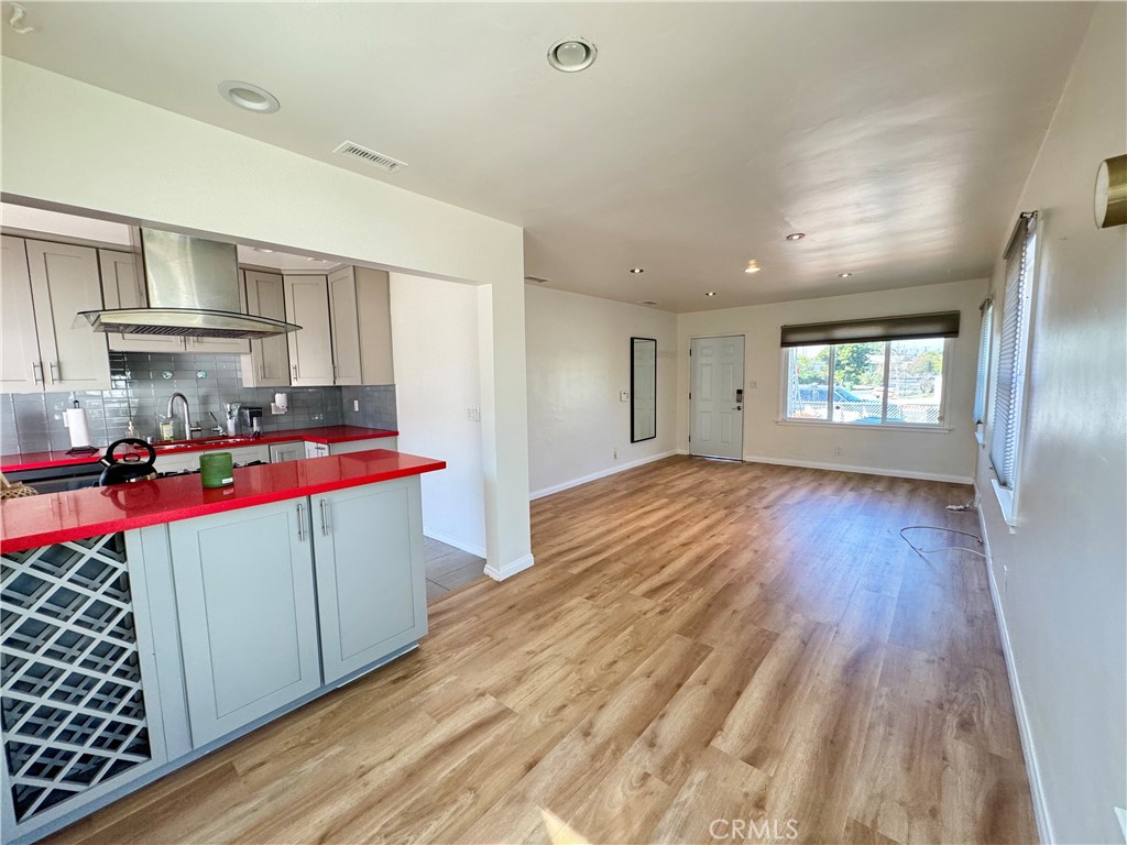 6664 Ensign Avenue Property Photo