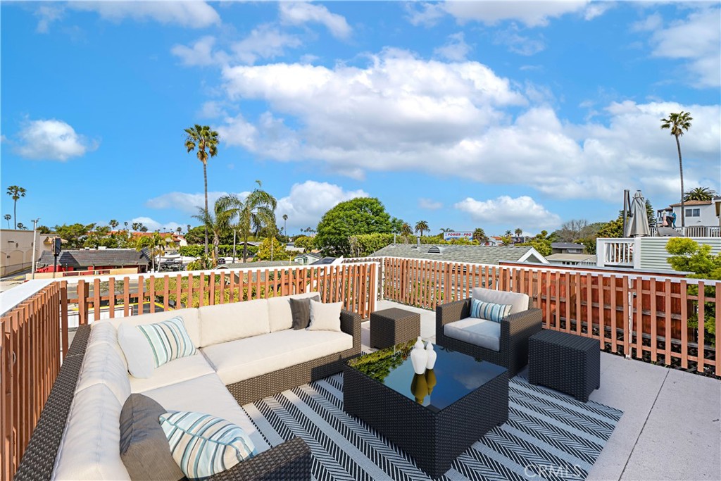 521 S Francisca Avenue Property Photo