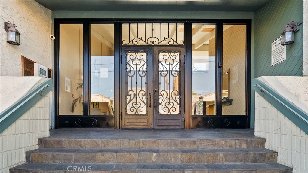 550 W Regent Street 302 Property Photo