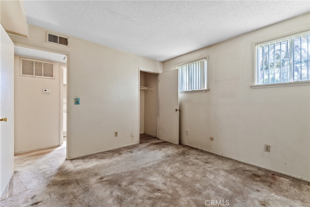 4641 Arlington Avenue Property Photo 11