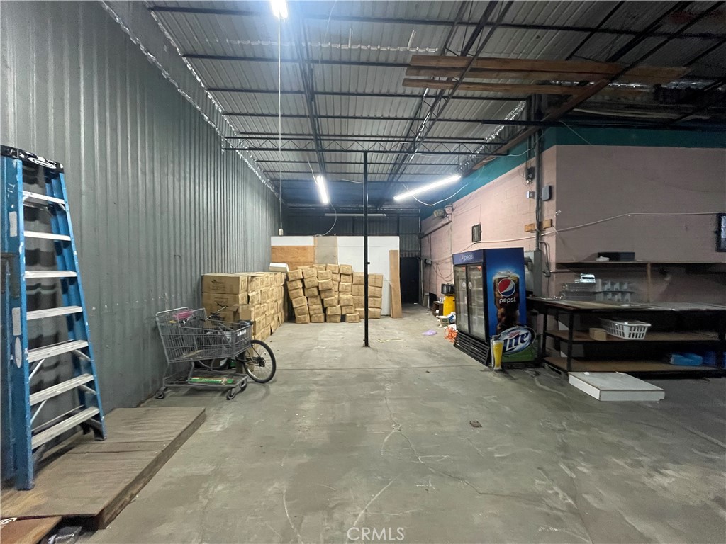 8273 S San Pedro Property Photo 1