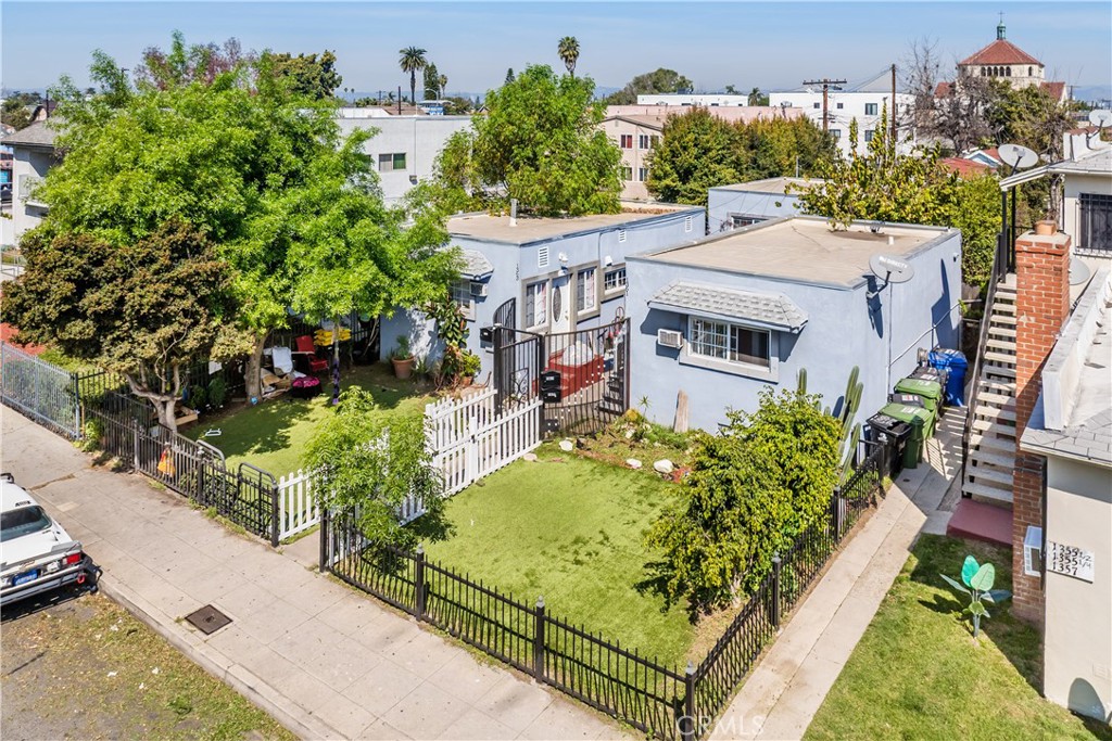 1361 W Vernon Avenue Property Photo 1