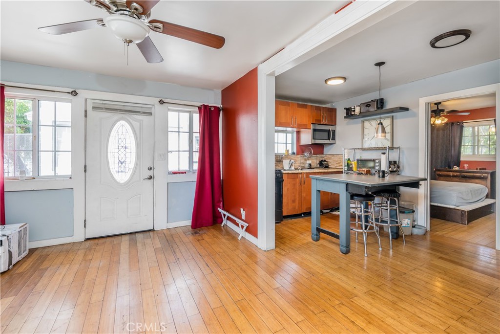 1361 W Vernon Avenue Property Photo 14
