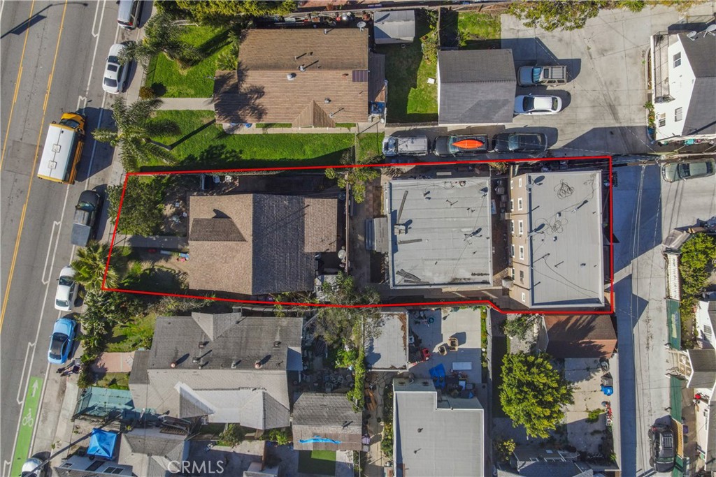816 Alamitos Avenue Property Photo 4