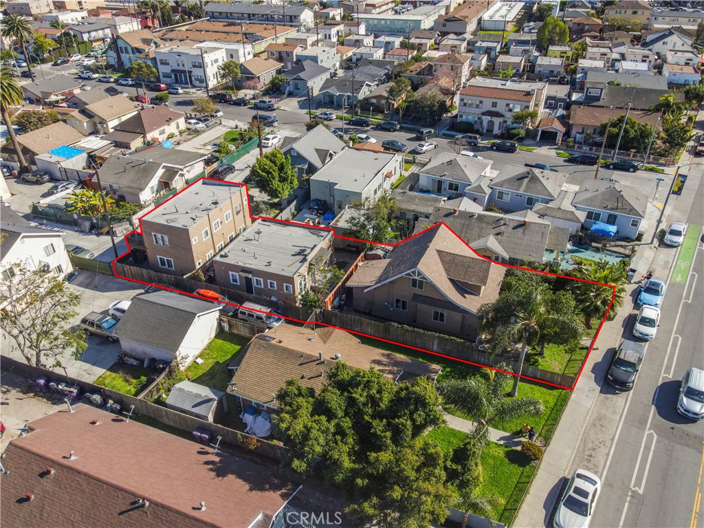816 Alamitos Avenue Property Photo 8