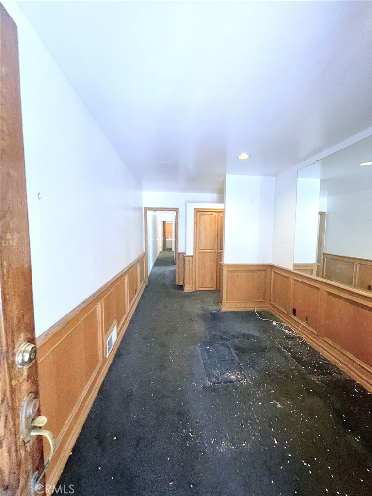 615 W 9th Street Property Photo 3