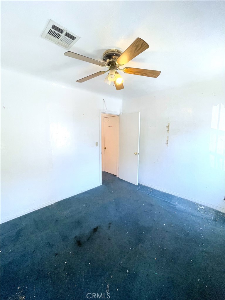 615 W 9th Street Property Photo 10