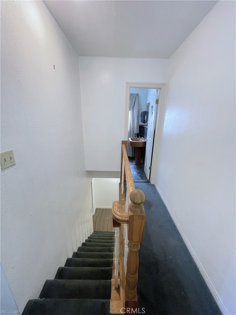 615 W 9th Street Property Photo 11