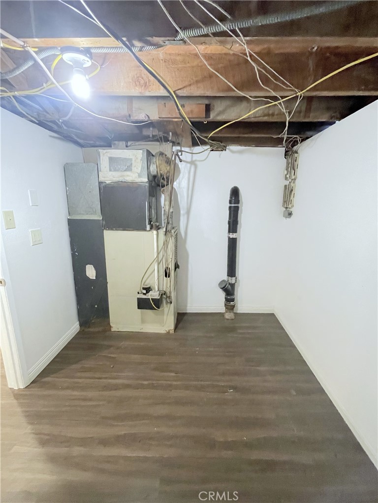 615 W 9th Street Property Photo 15