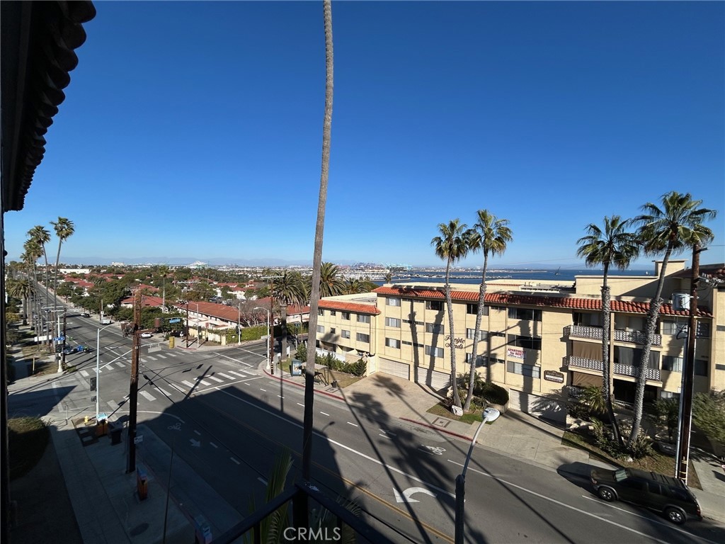 3621 S Pacific Avenue Property Photo 8