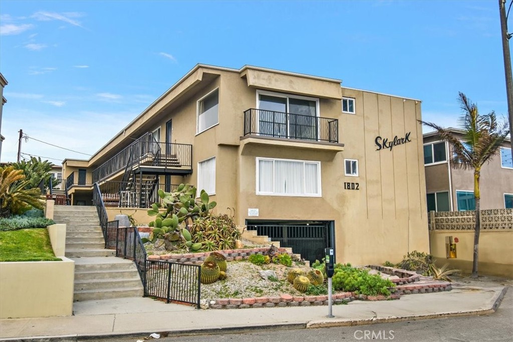 1802 Esplanade Property Photo