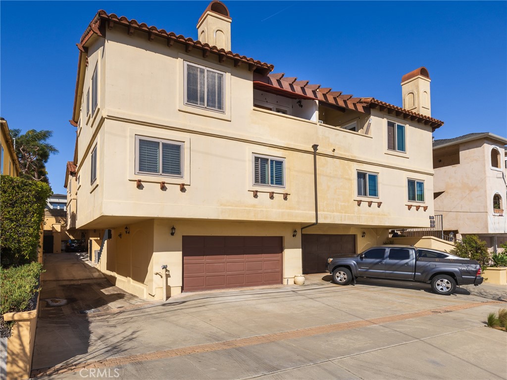 535 E Walnut Avenue A Property Photo 1