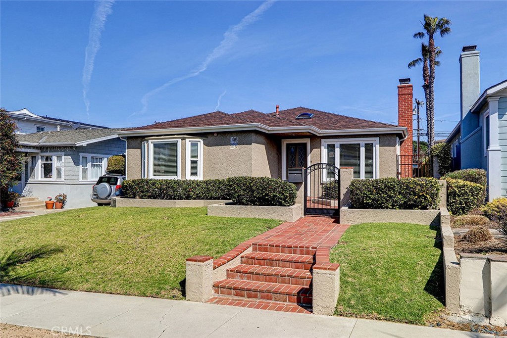 229 Avenue D Property Photo