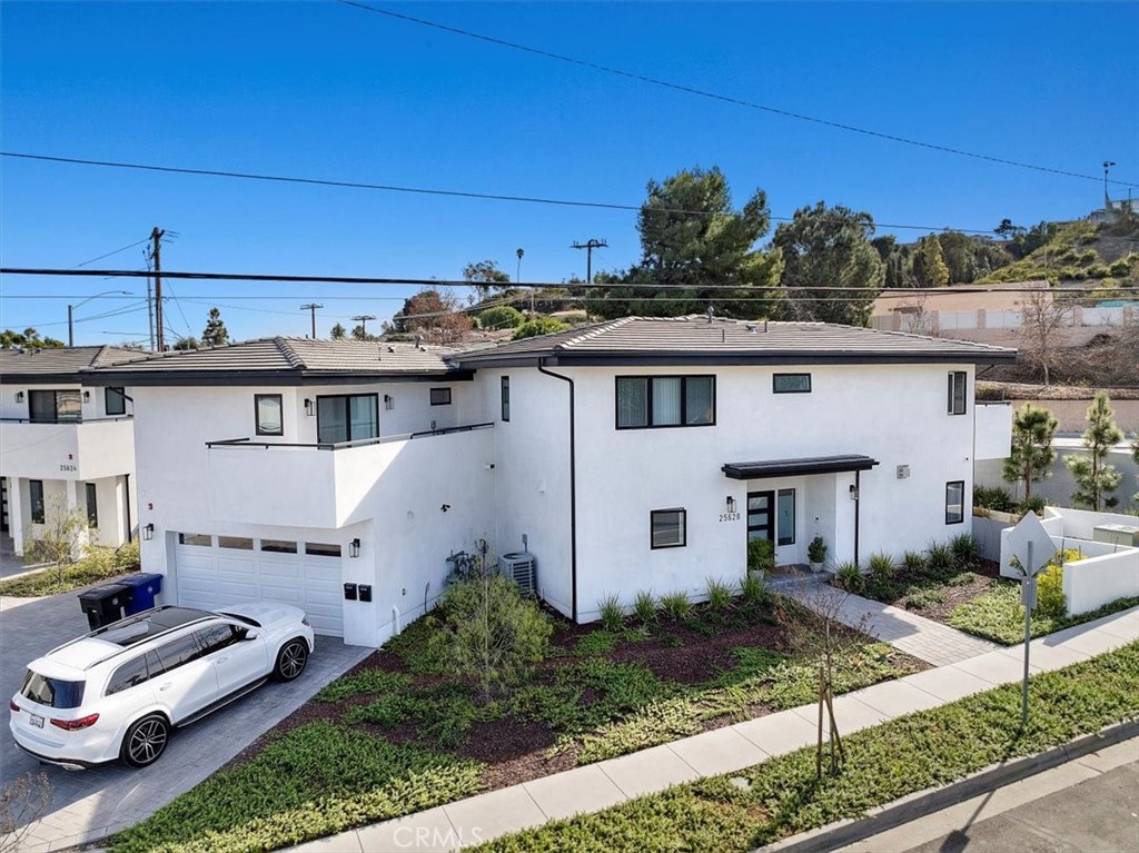 25628 Rolling Hills Way Property Photo