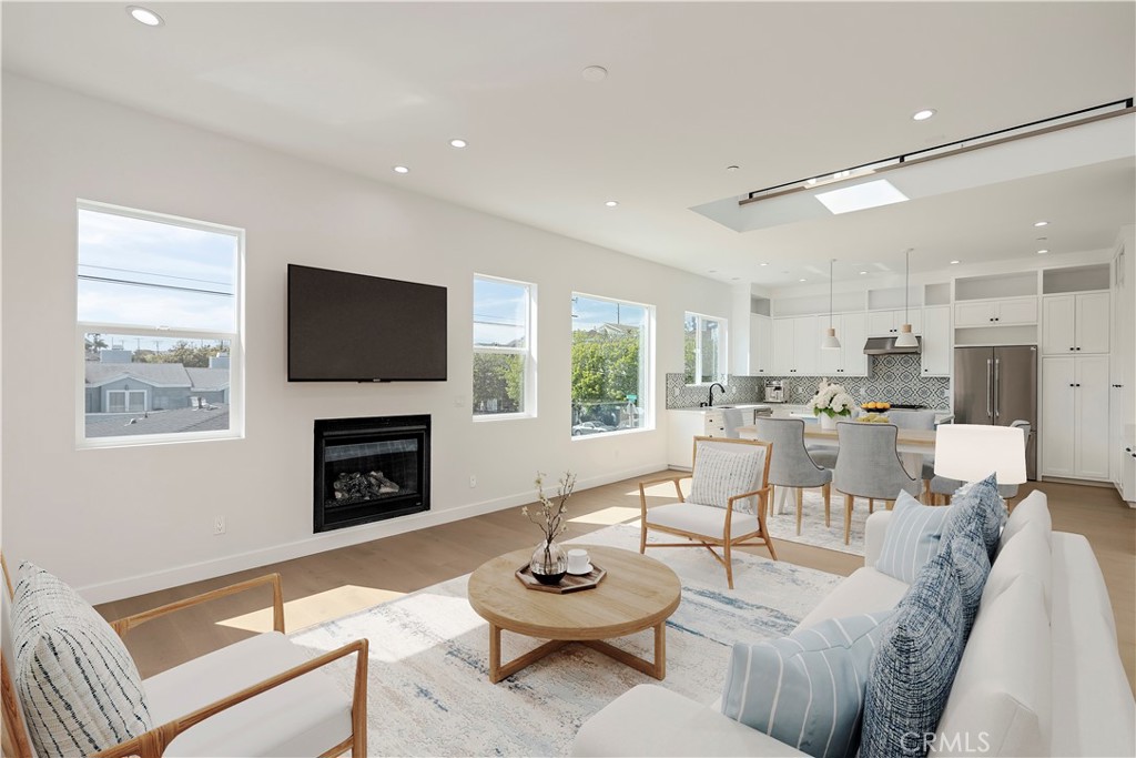 1708 Blossom Property Photo 1