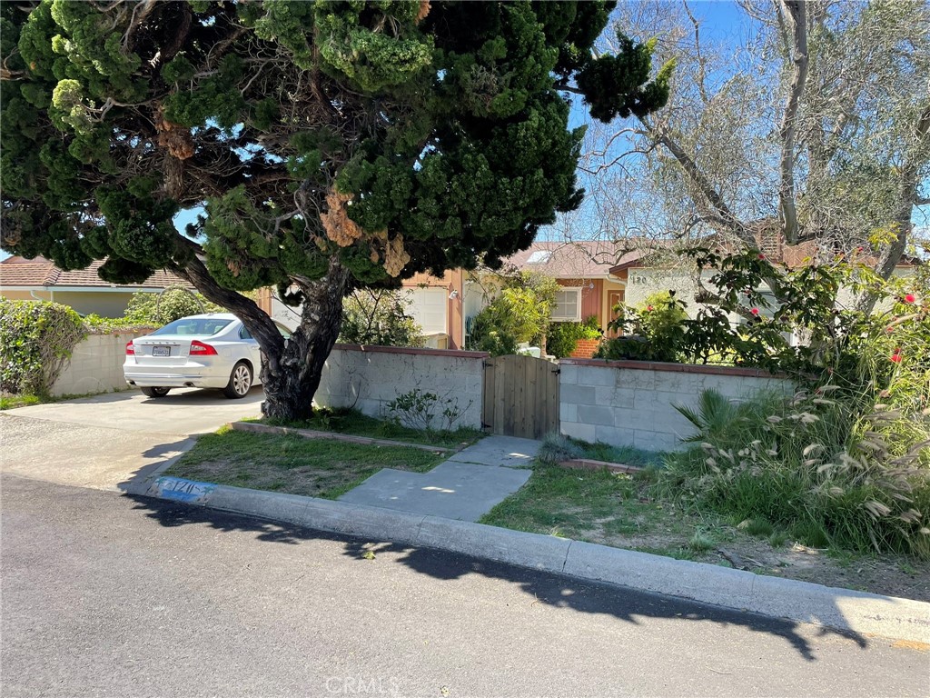 120 Via Los Miradores Property Photo