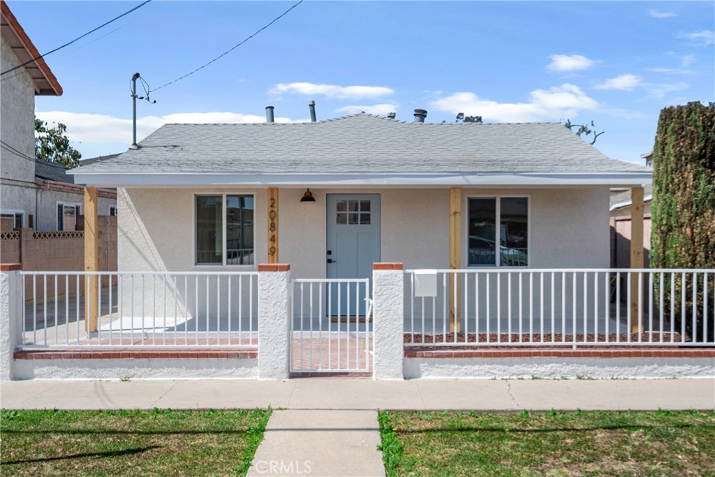 20849 Jamison Avenue Property Photo