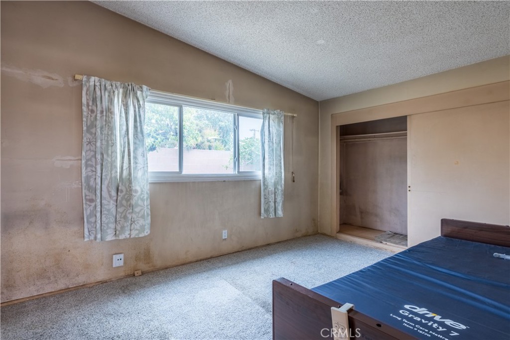 16928 S Raymond Place Property Photo 12