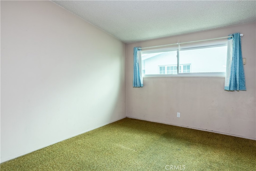 16928 S Raymond Place Property Photo 16