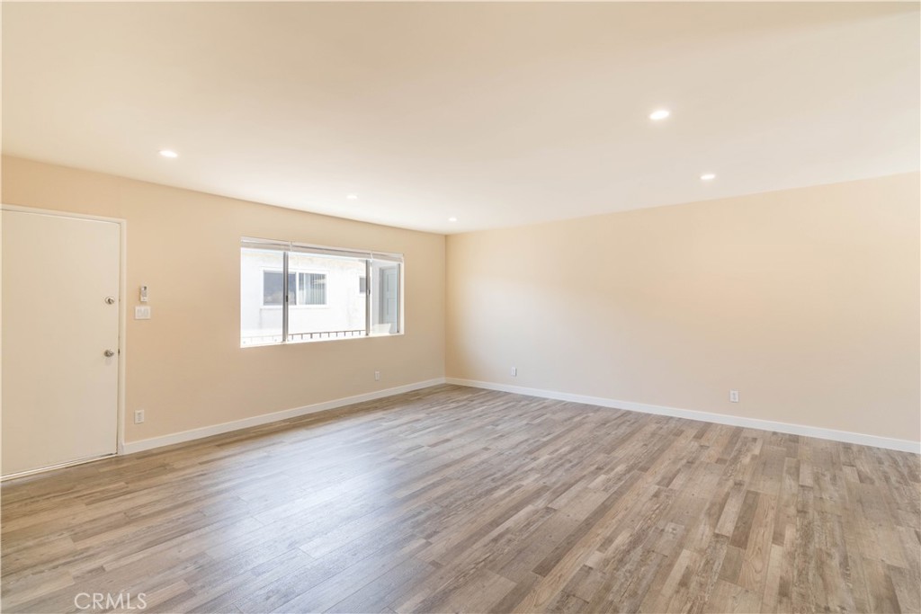 2102 Mathews Avenue D Property Photo 2