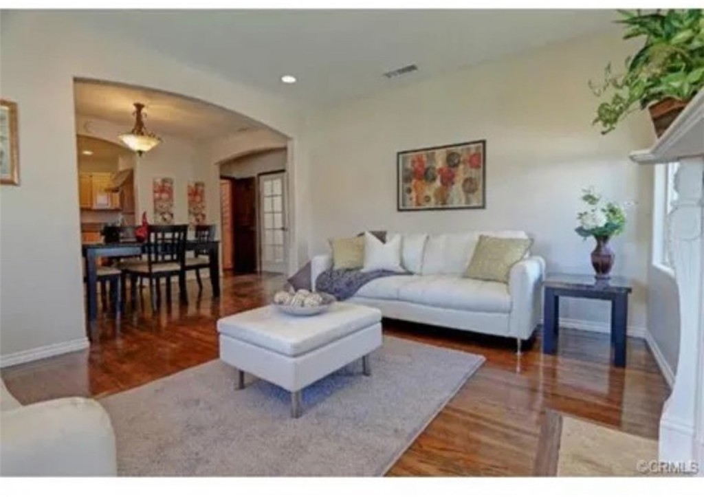 15303 Ermanita Avenue Property Photo 9