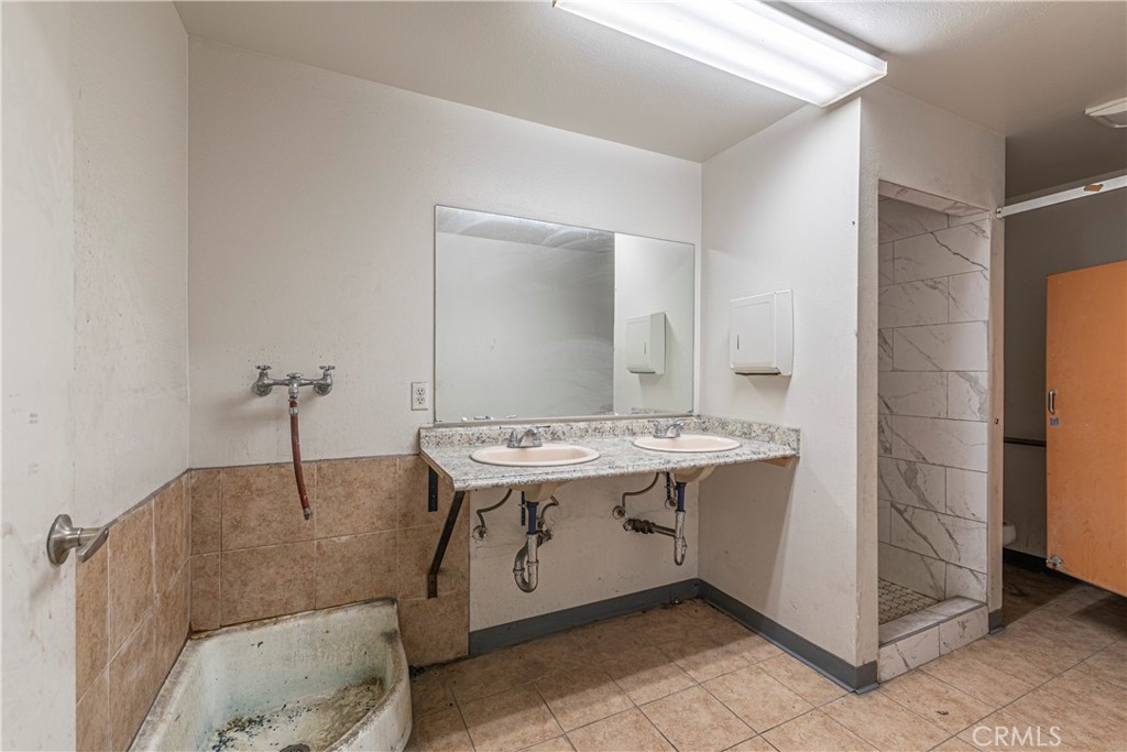 1003 E G Street Property Photo 19