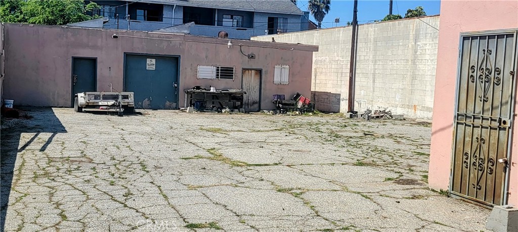509 Centinela Avenue Property Photo 3