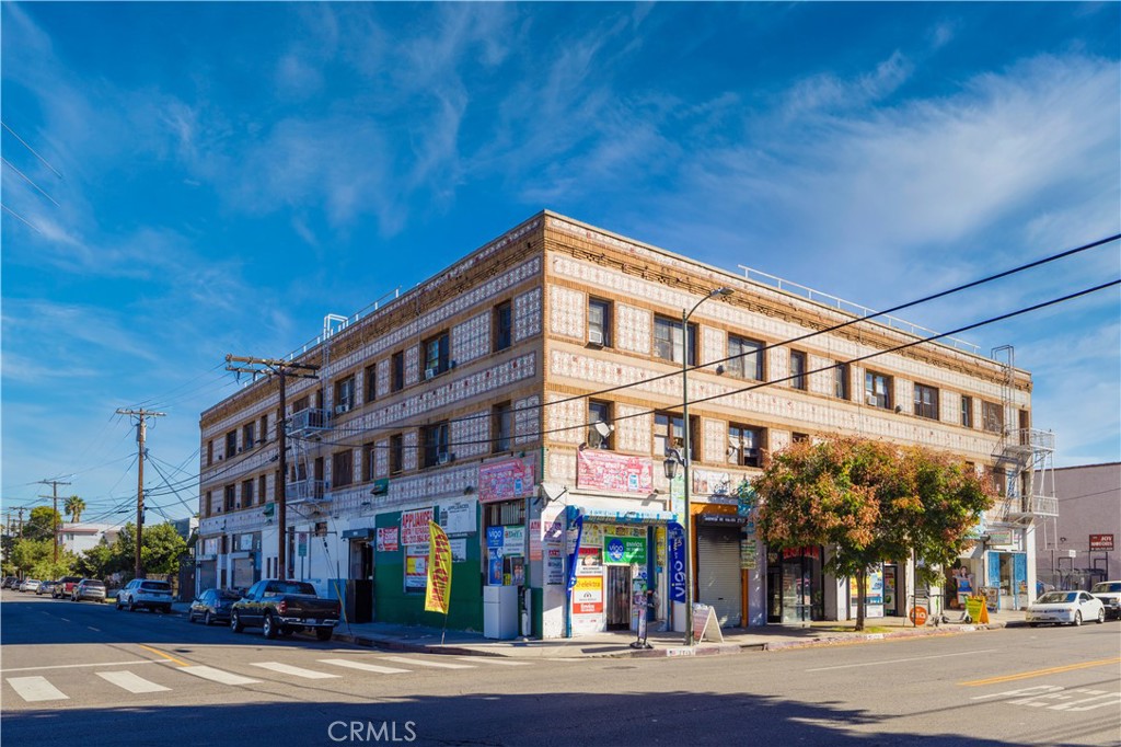 2709 W Pico Boulevard Property Photo 1