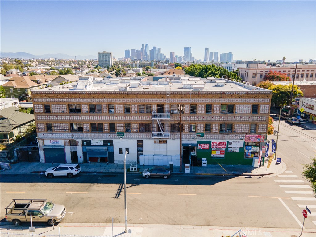 2709 W Pico Boulevard Property Photo 3