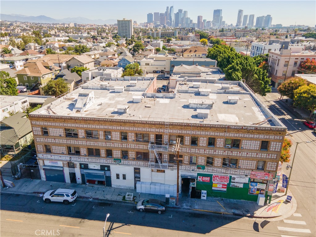 2709 W Pico Boulevard Property Photo 8