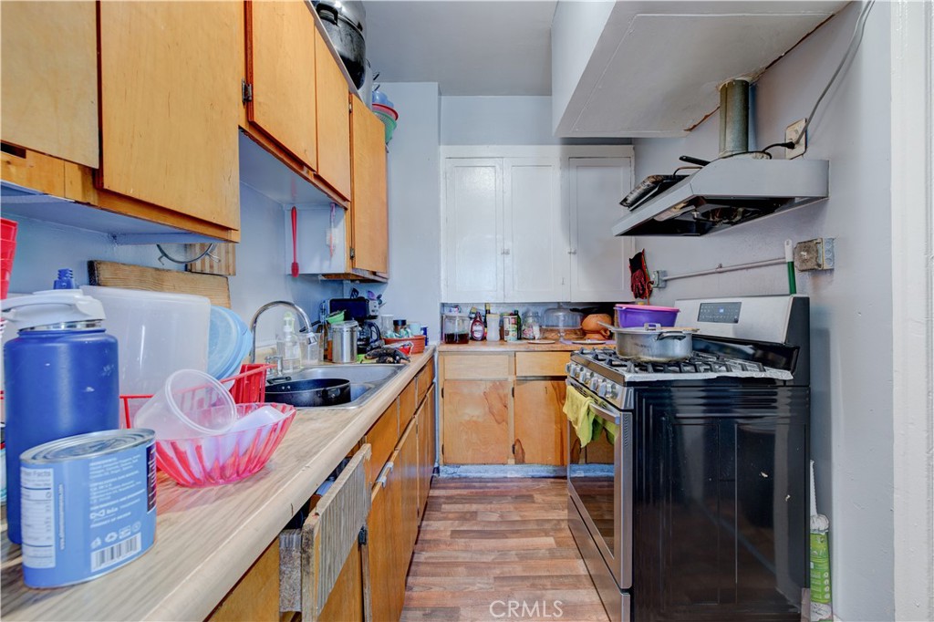 2709 W Pico Boulevard Property Photo 20